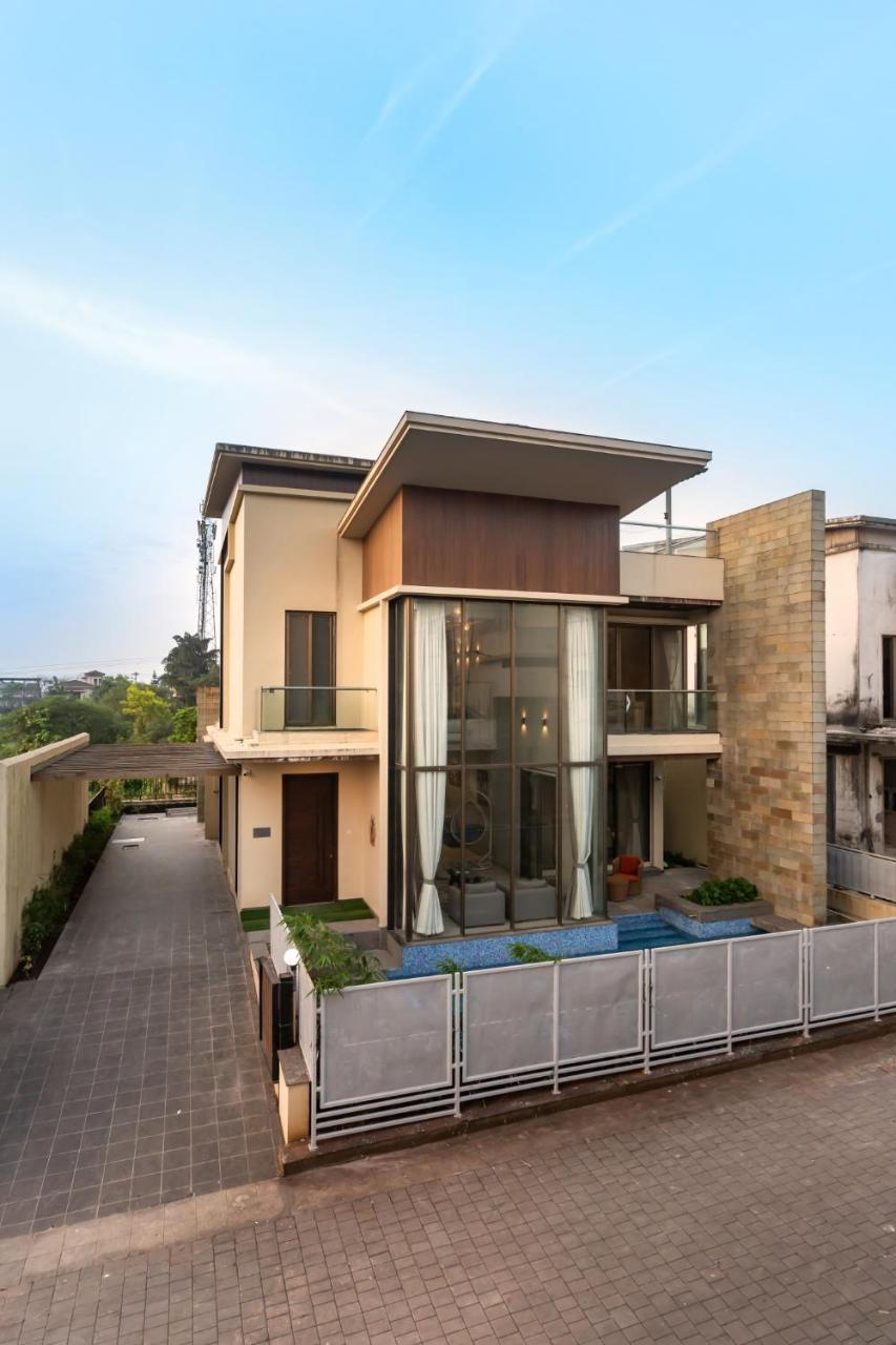 Saffronstays Aspen, Lonavala - Luxury Pool Villa With Games And Tv Room Near Bhushi Dam المظهر الخارجي الصورة
